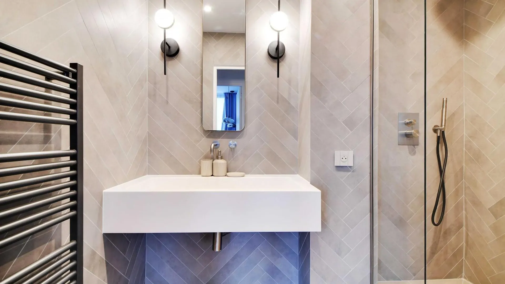 Elegant Apartment - 3Br-8P - Champs-Elysees Paris 0*,