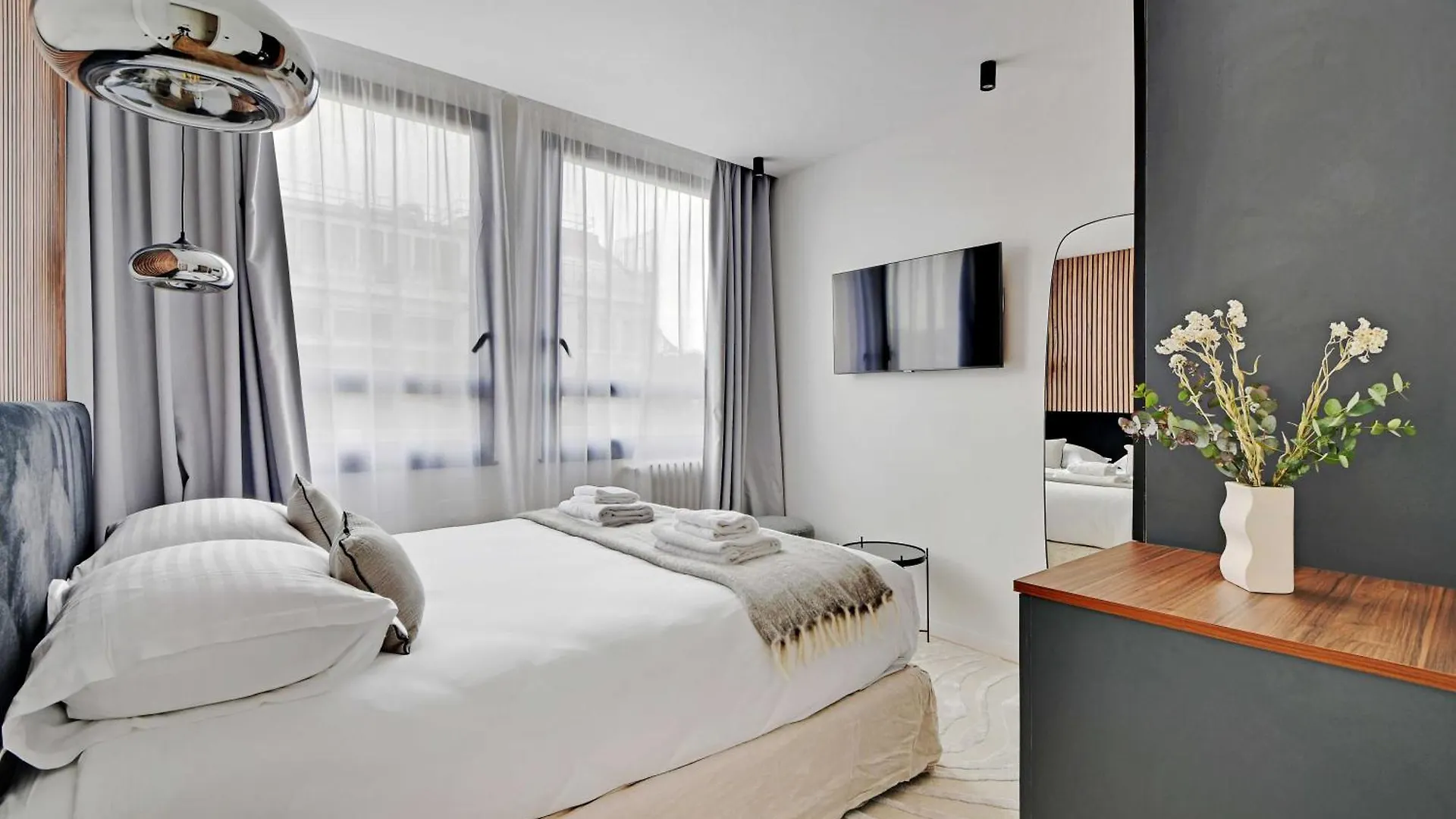 Elegant Apartment - 3Br-8P - Champs-Elysees Paris
