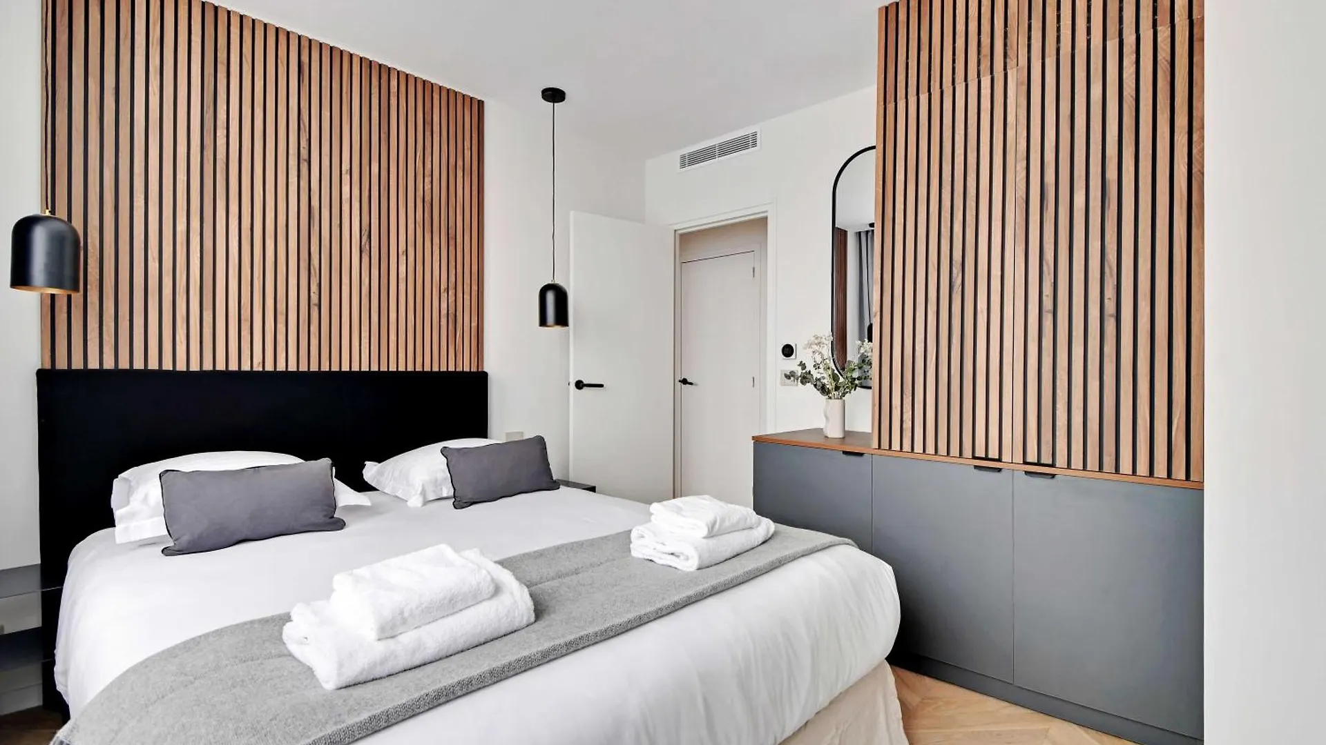 Elegant Apartment - 3Br-8P - Champs-Elysees Paris